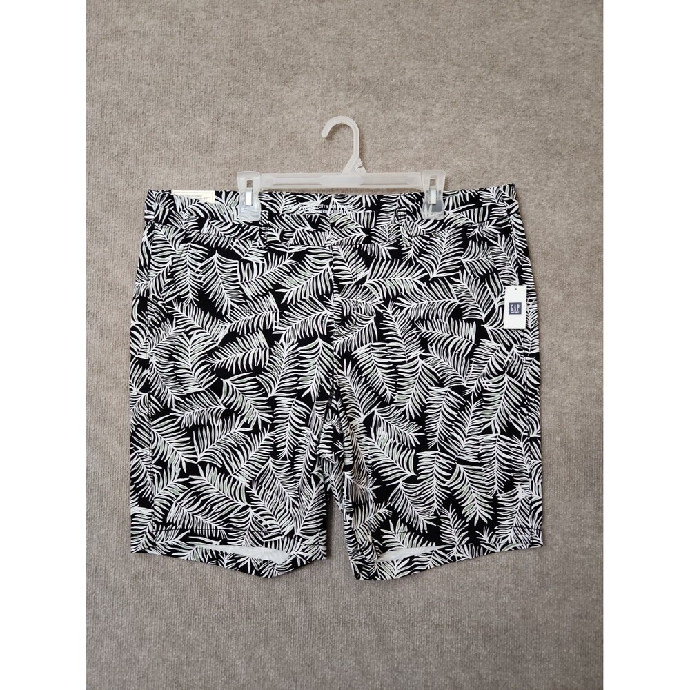 GAP City Bermuda Shorts Womens 18 Black Palm Print Khakis Stretch NEW
